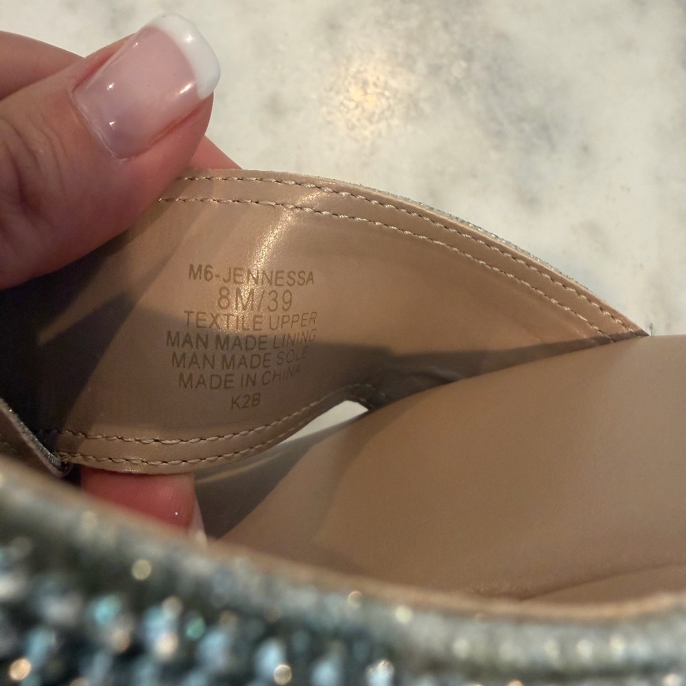 Mix No.6 silver sparkle wedge sandals (Jennesa)size 8 - Picture 7 of 7